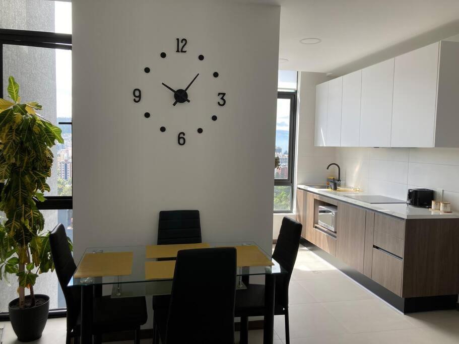Confort Suite La Carolina Quito Exterior photo